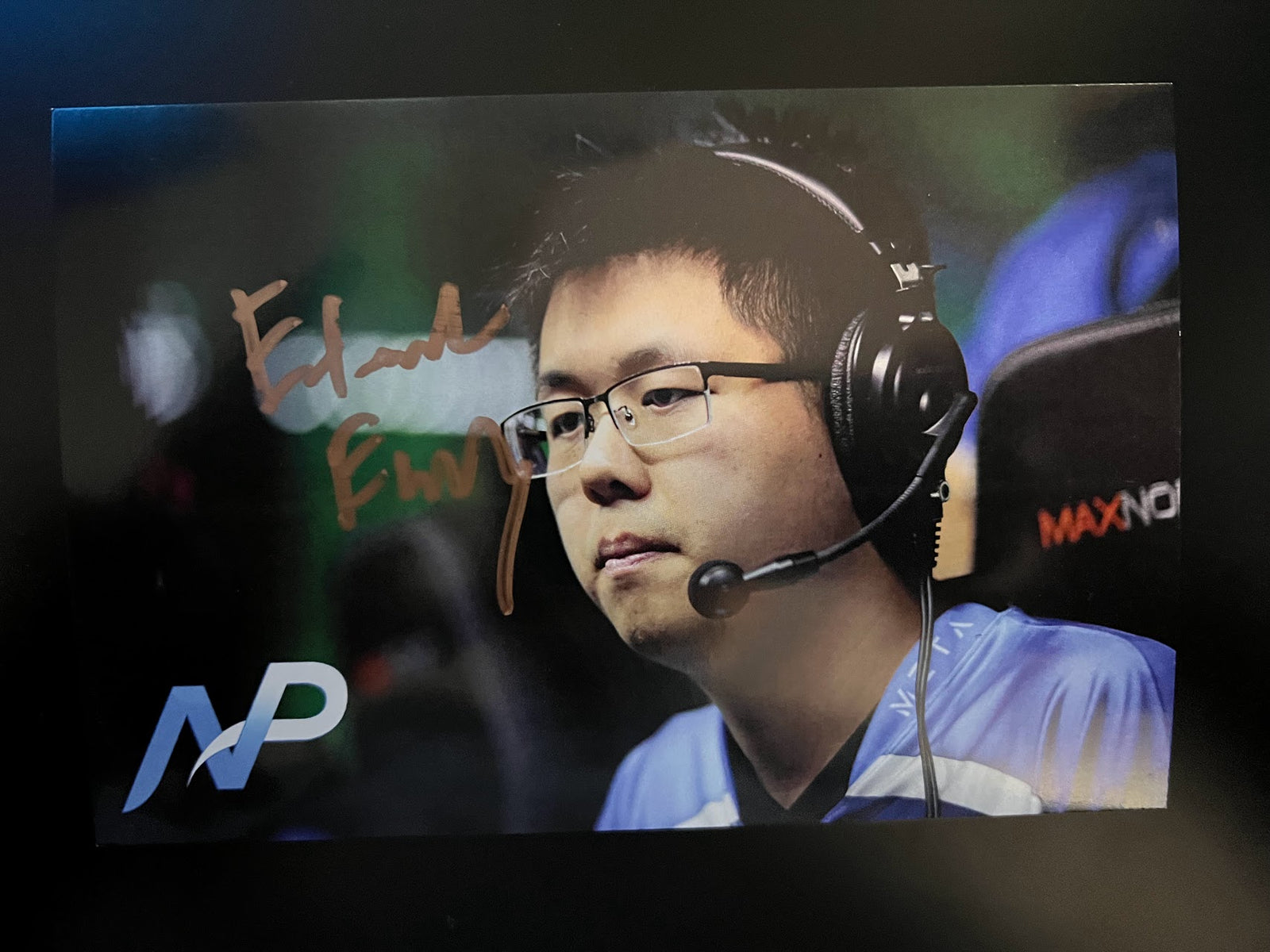 ee autograph